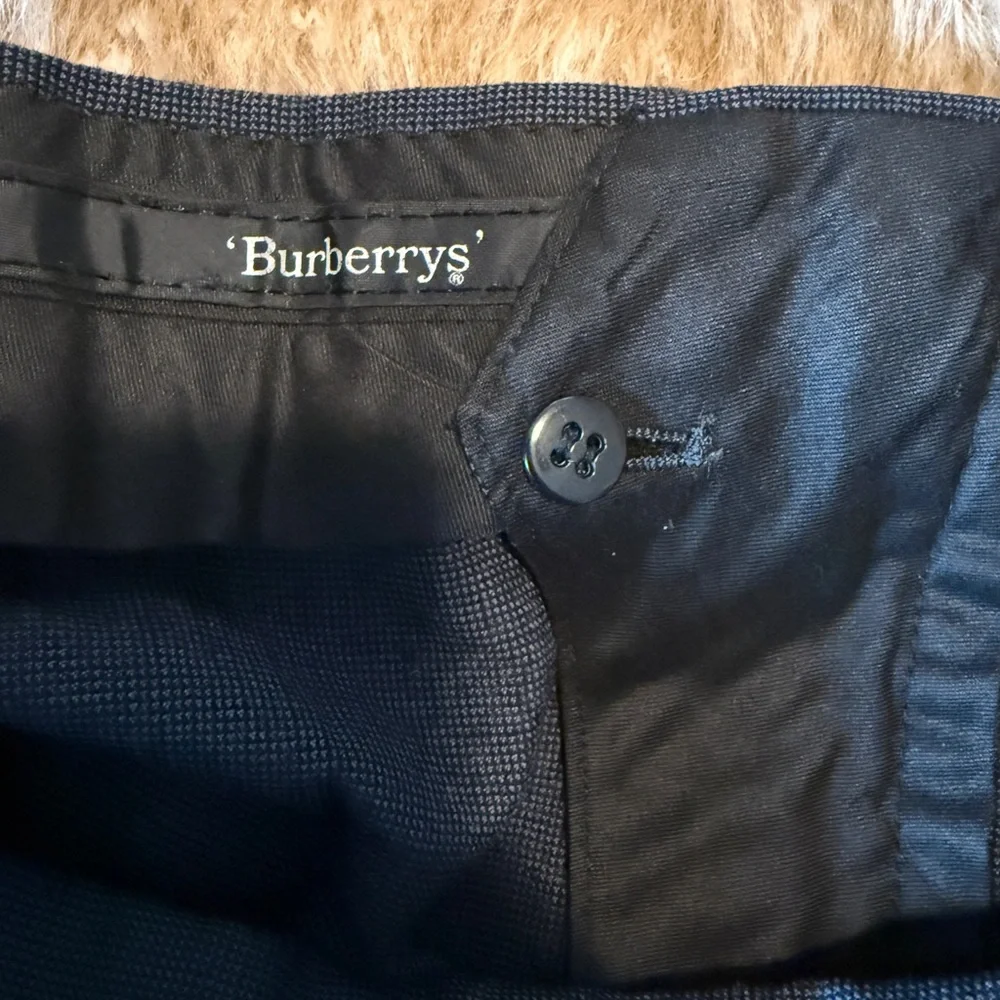 Vintage Men’s Burberry Wool Pleated Cuff Trousers Navy Blue Size 37